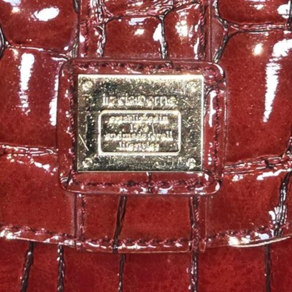 Liz Claiborne Red Croc-Embossed Shoulder Bag Wristlet Purse – Patent Gloss –... - Picture 4 of 9